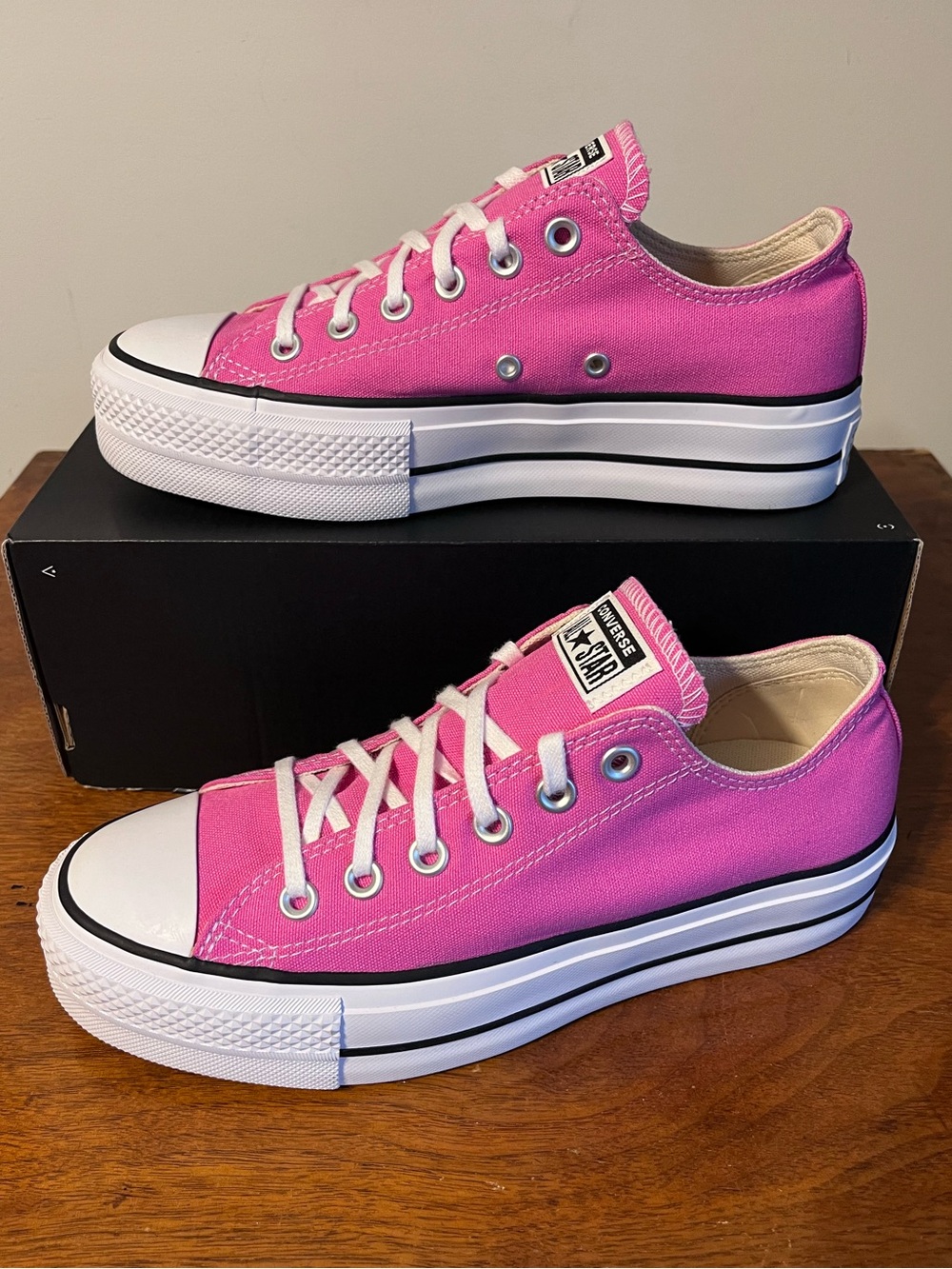 CONVERSE Pink Chuck Taylor Lift Platform Sneakers